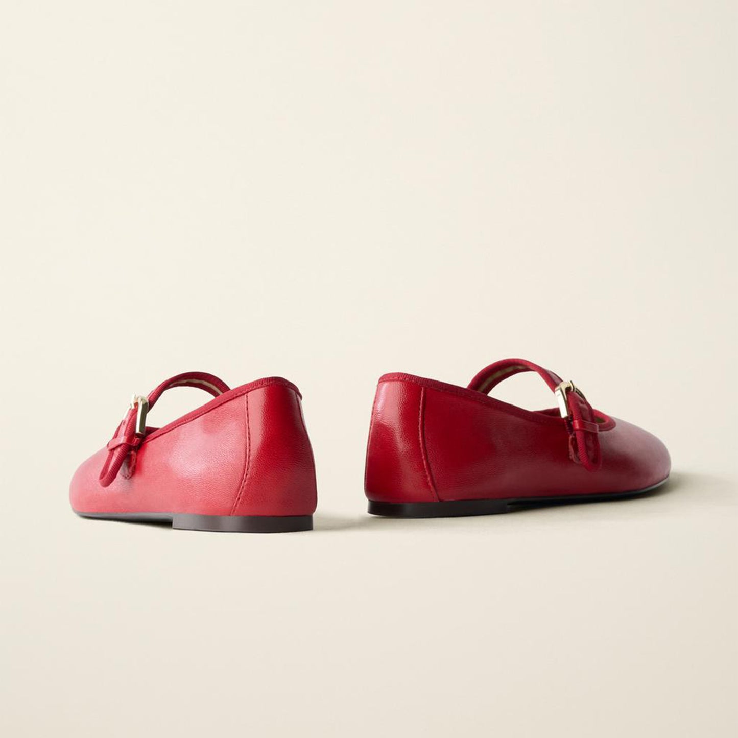 Red Round-Toe Simple Buckle Middle Strap Chic Ballet Flats