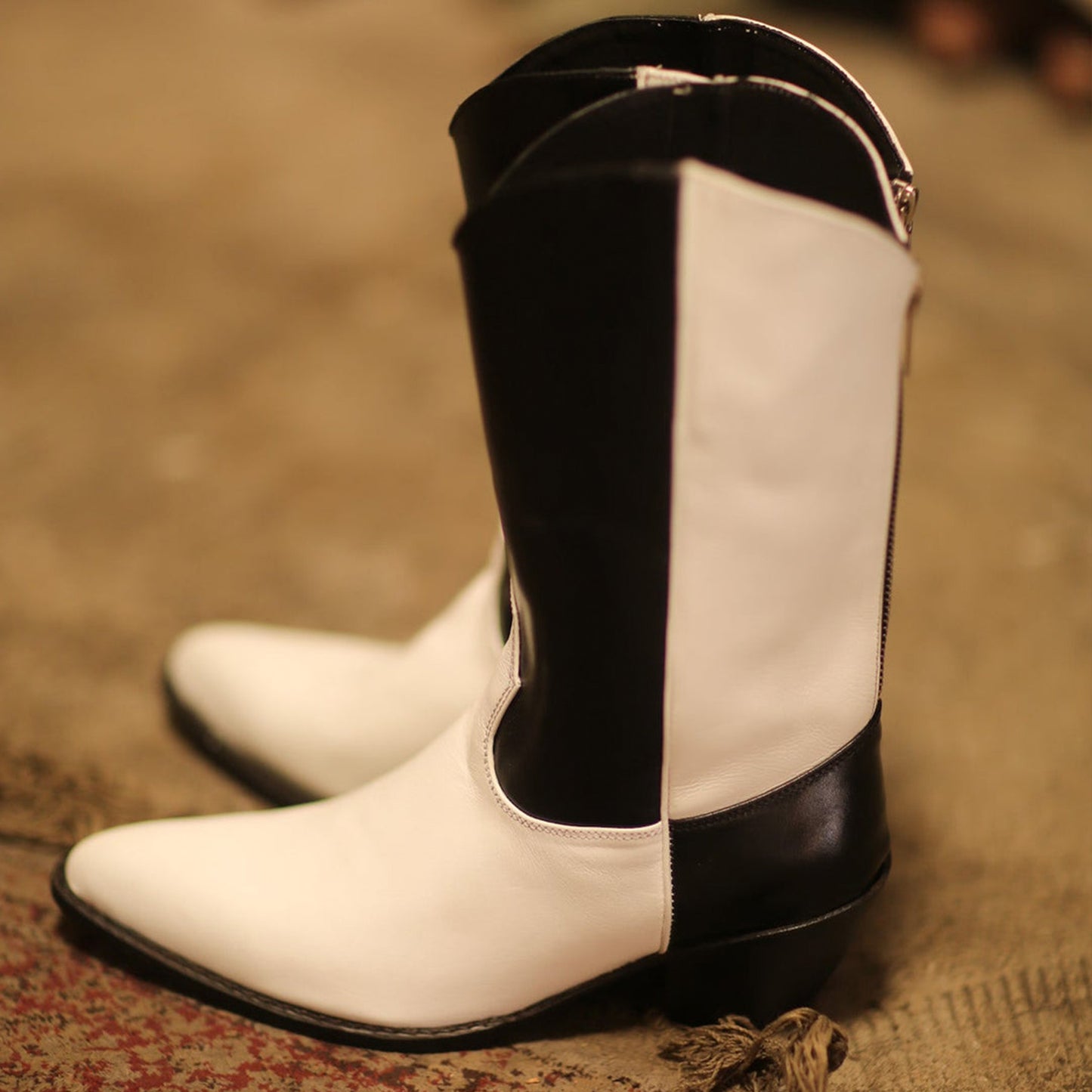Black And White Almond-Toe Simple Back Full-Zip Mid Calf Cowgirl Boots