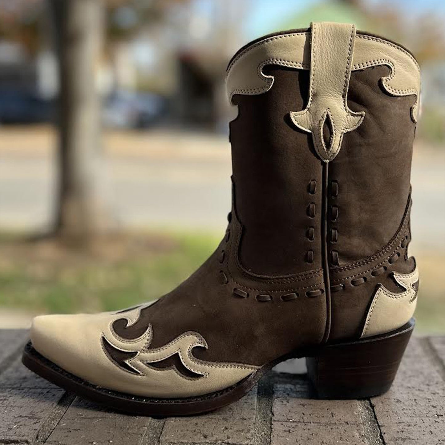 Contrast Coffee And Cream Snip-Toe Running Stitch Ankle Cowgirl Boots