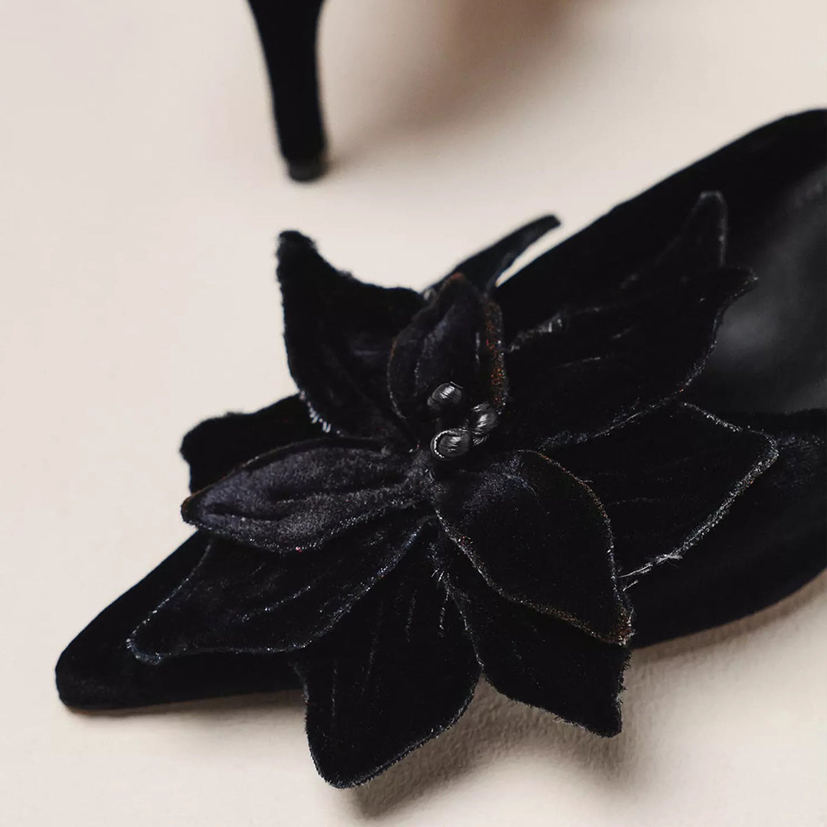 Black Velvet Pointed-Toe Front Floral Applique Slingback Kitten Heels