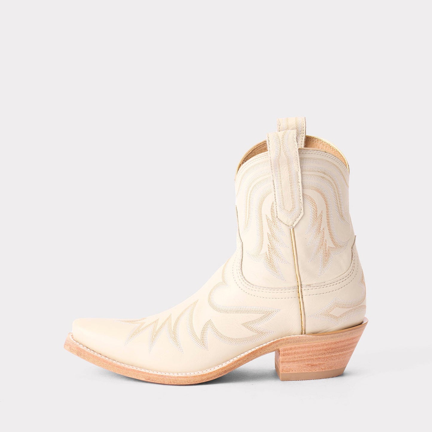 Cream Snip-Toe Delicate Embroidery Western Ankle Cowgirl Boots