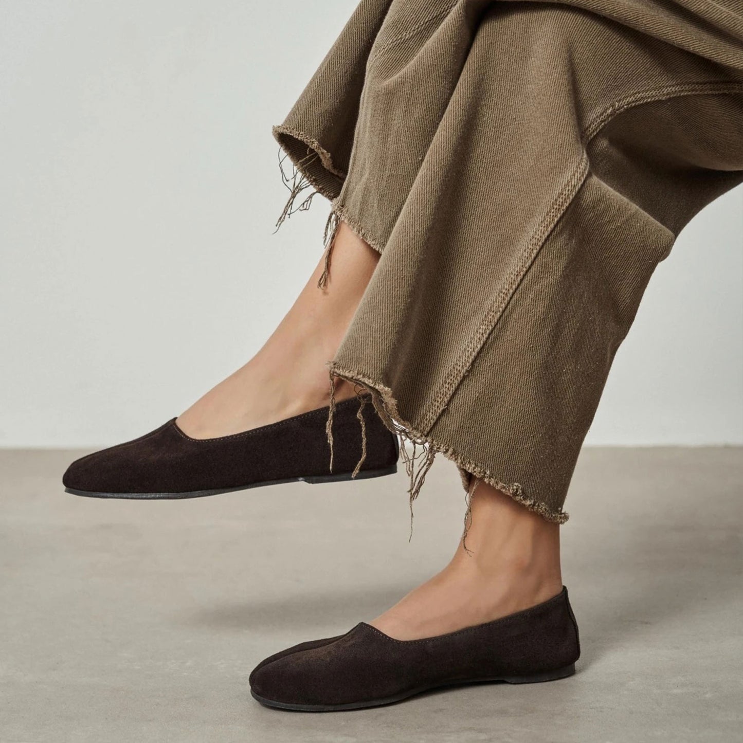 Coffee Cow Suede Round-Toe Slip-On Classic Ballet Flats