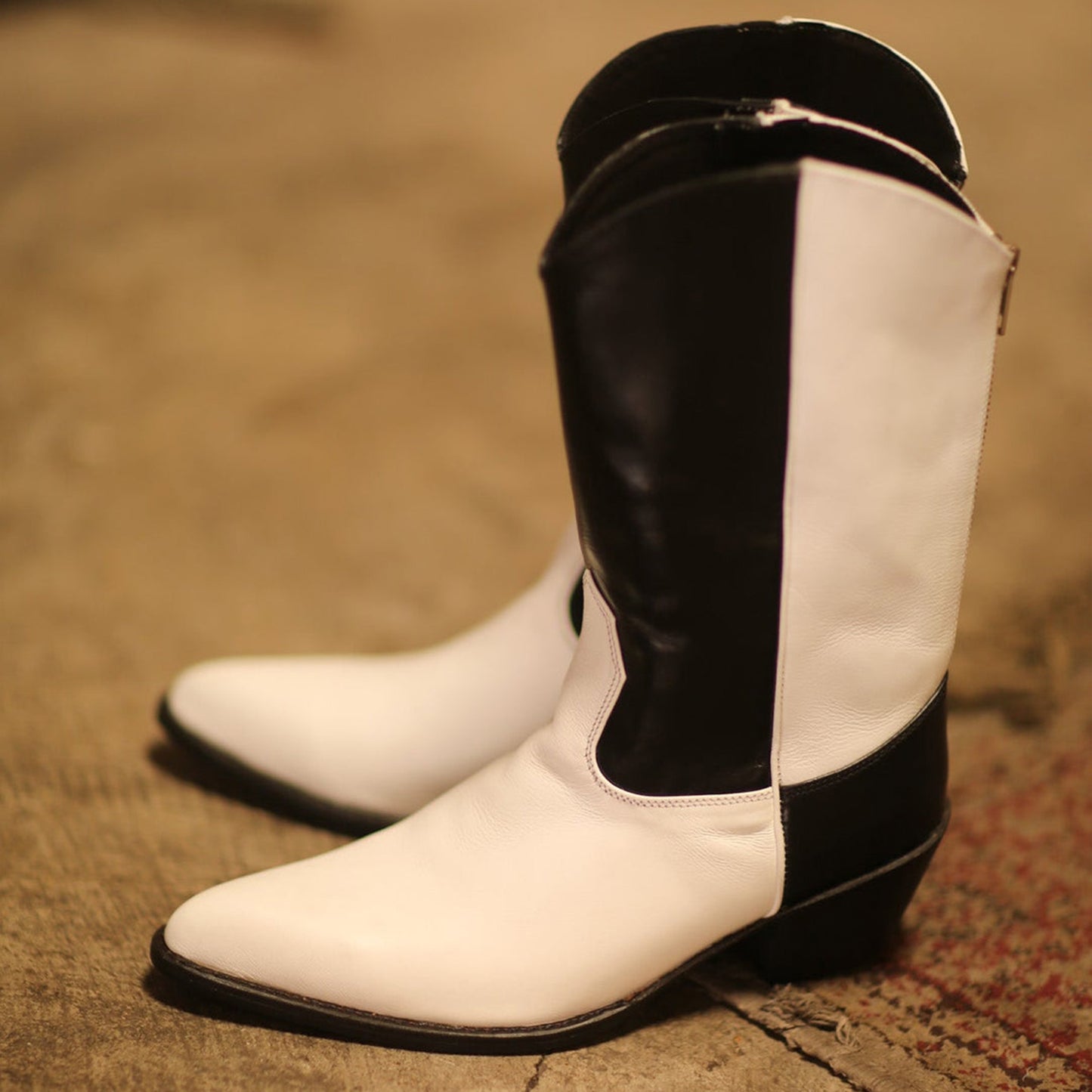Black And White Almond-Toe Simple Back Full-Zip Mid Calf Cowgirl Boots