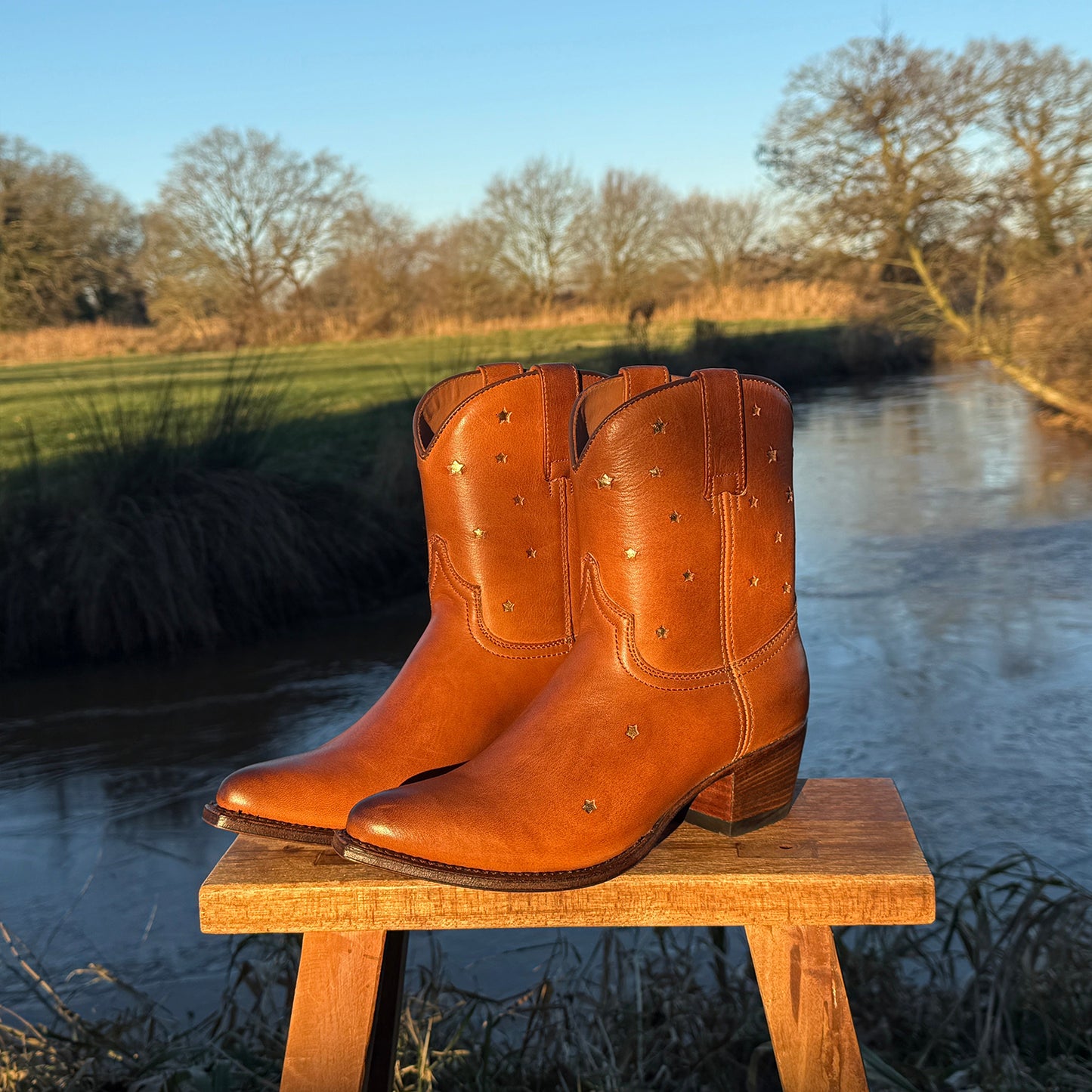 Cognac Snip-Toe Little Stars Inlays Ankle Cowgirl Boots