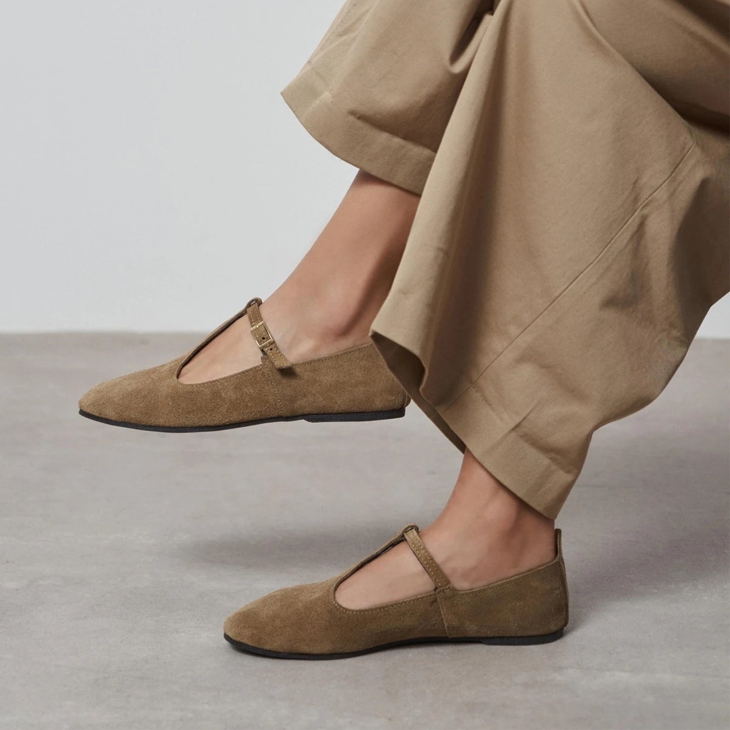 Camel Faux Suede Round-Toe Buckle Middle Strap Simple Chic Flats