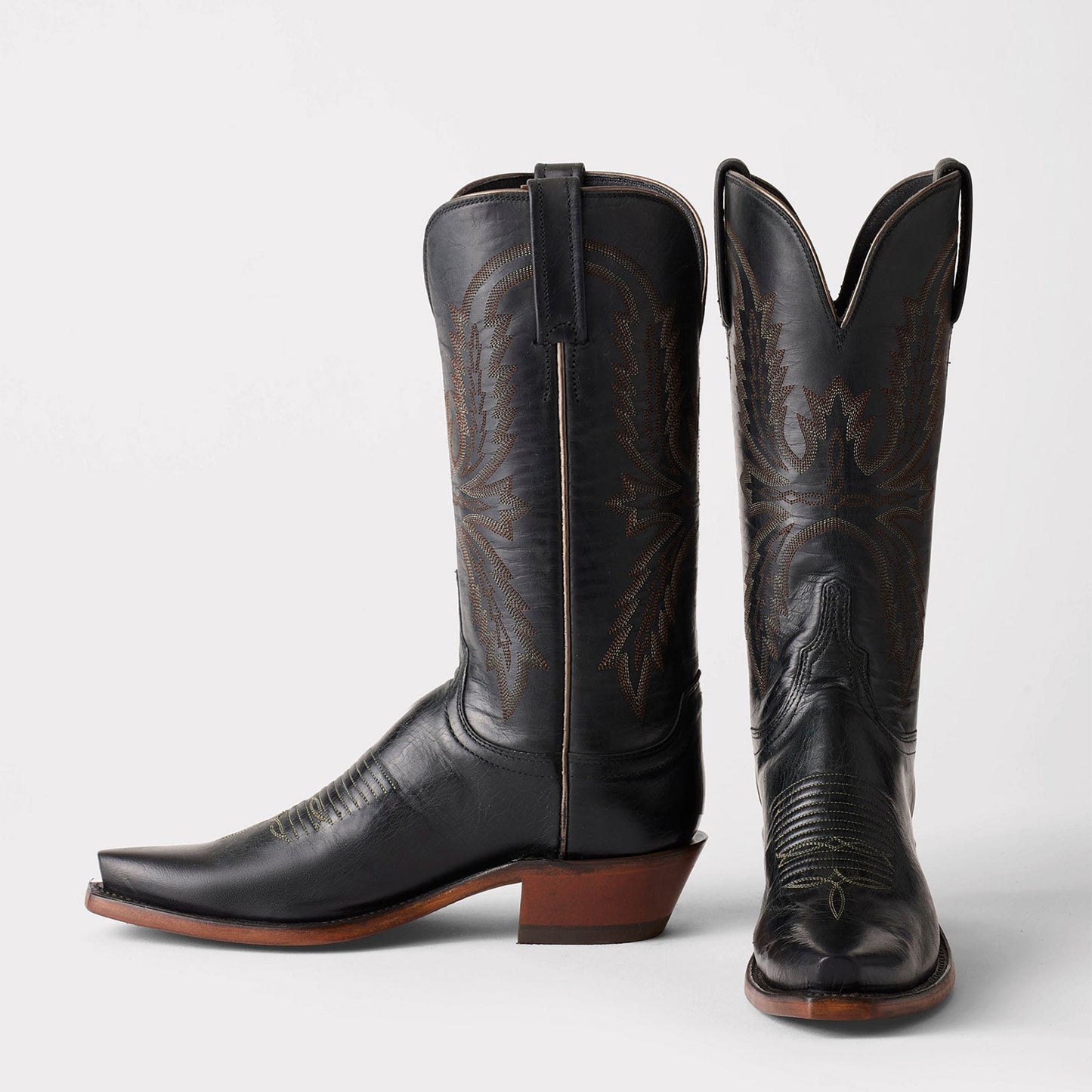 Black Snip-Toe Western Embroidery Mid Calf Classic Cowgirl Boots