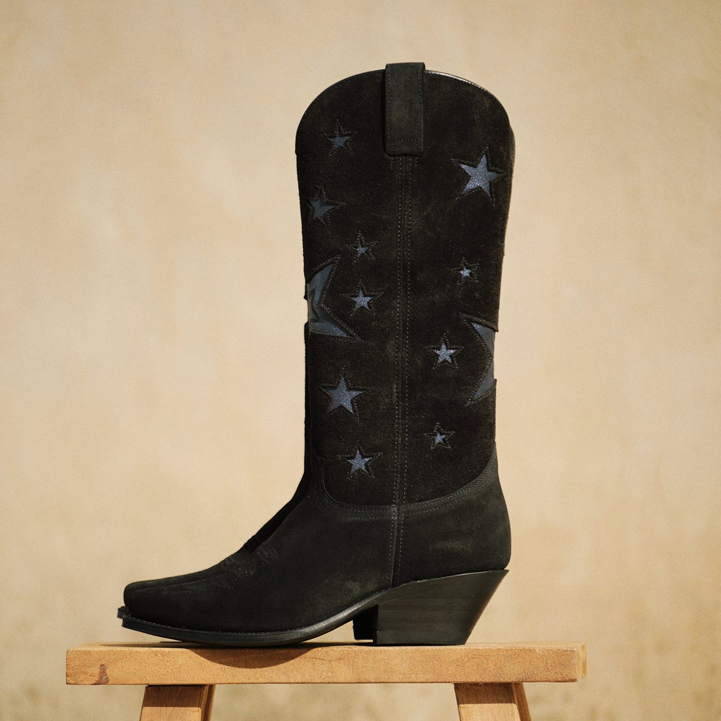 Black Faux Suede Snip-Toe Chic Stars Inlay Mid Calf Cowgirl Boots
