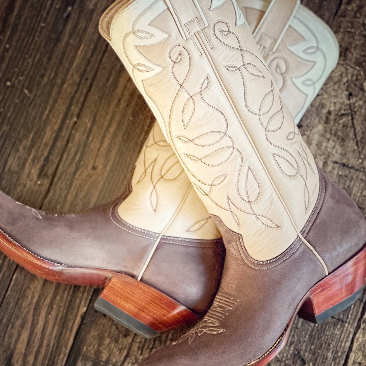 Contrast Beige And Chocolate Snip-Toe Embroidery Mid Calf Cowgirl Boots