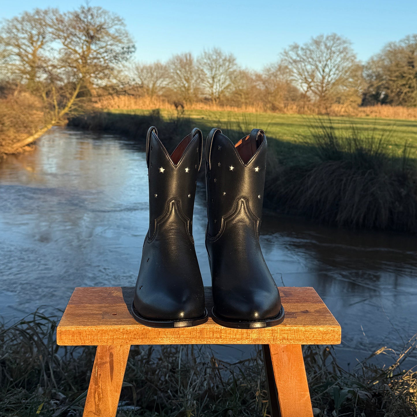 Black Snip-Toe Little Stars Inlays Ankle Cowgirl Boots