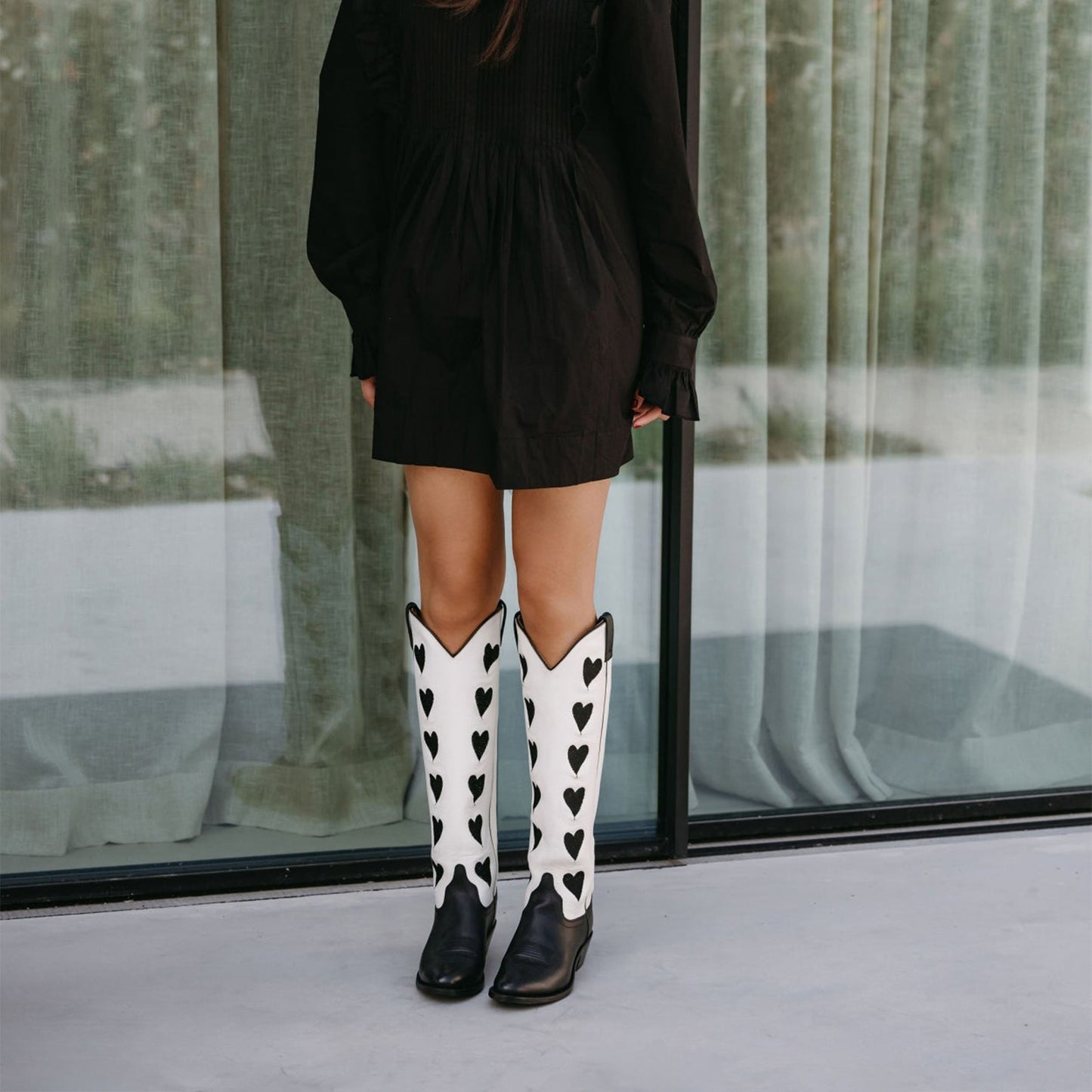 Contrast White And Black Almond-Toe Hearts Inlay Wide Calf Knee High Cowgirl Boots