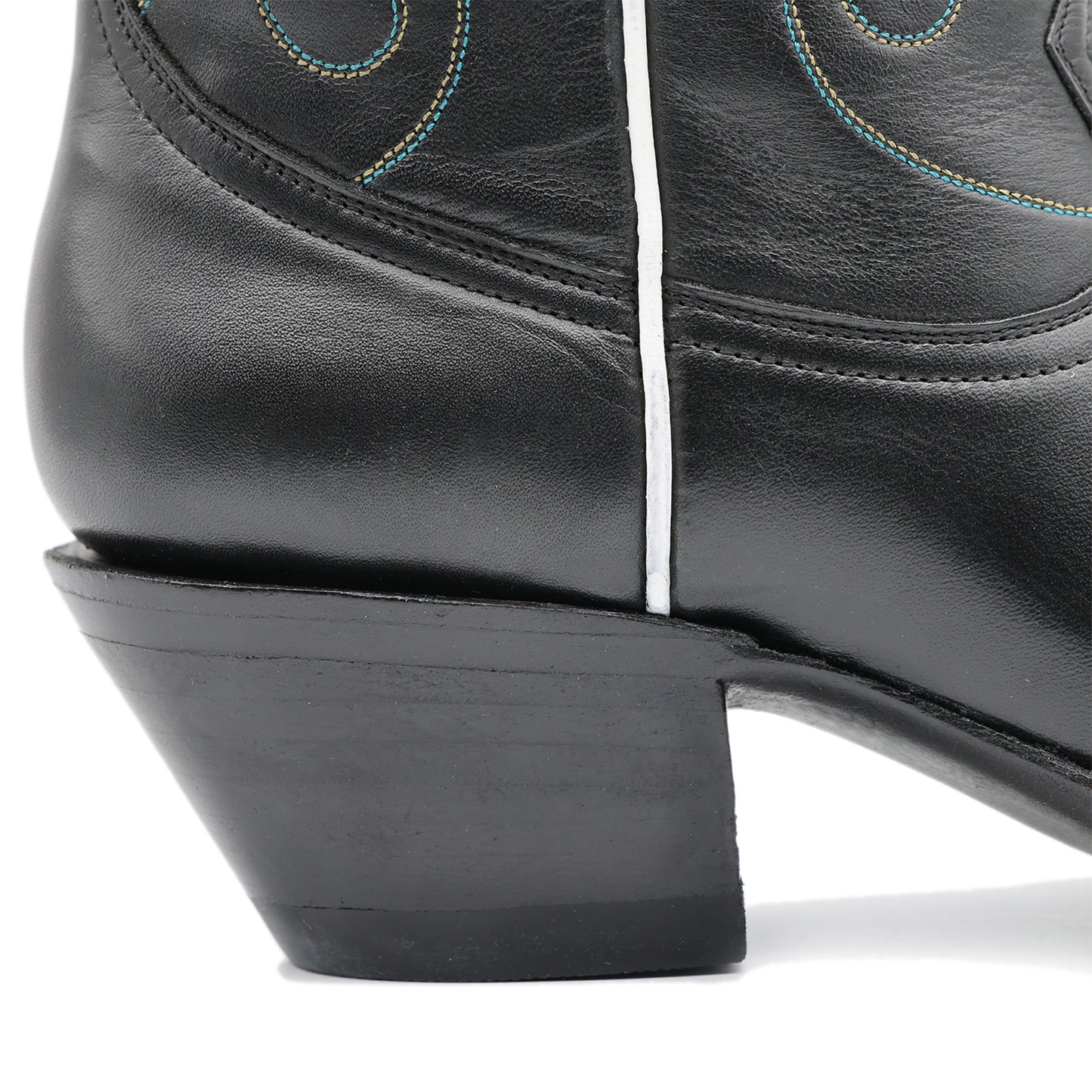 Black Snip-Toe Embroidery Classic Ankle Cowgirl Boots