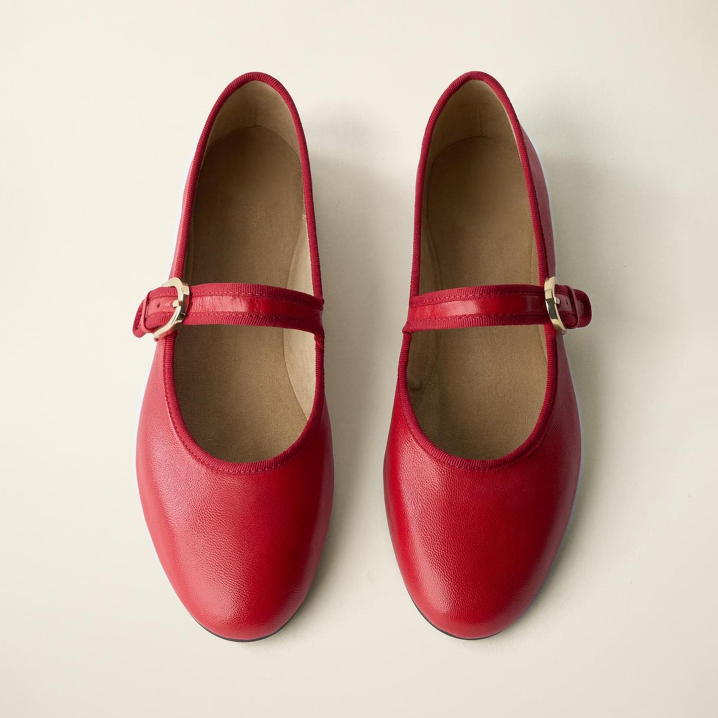 Red Round-Toe Simple Buckle Middle Strap Chic Ballet Flats