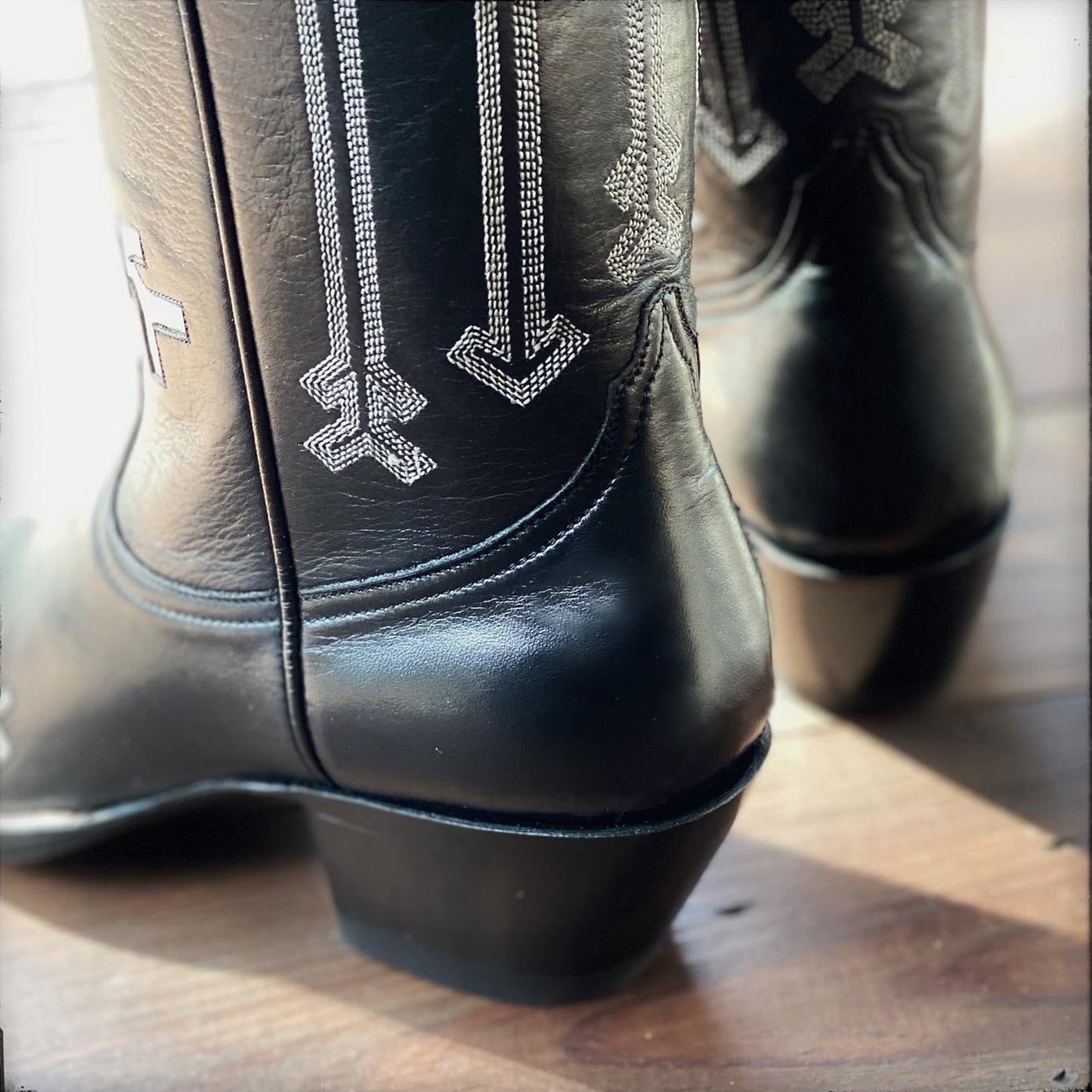 Black Snip-Toe Embroidery "X" Inlay Ankle Cowgirl Boots