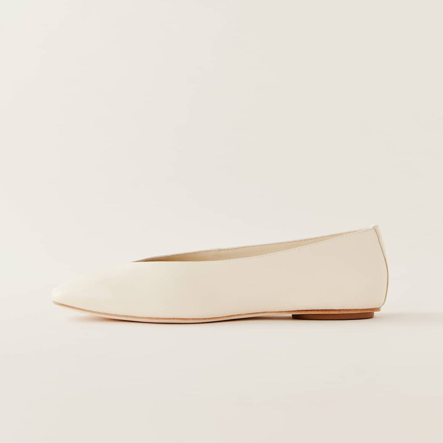 Ivory Square-Toe Classic Ballet Slip-On Flats