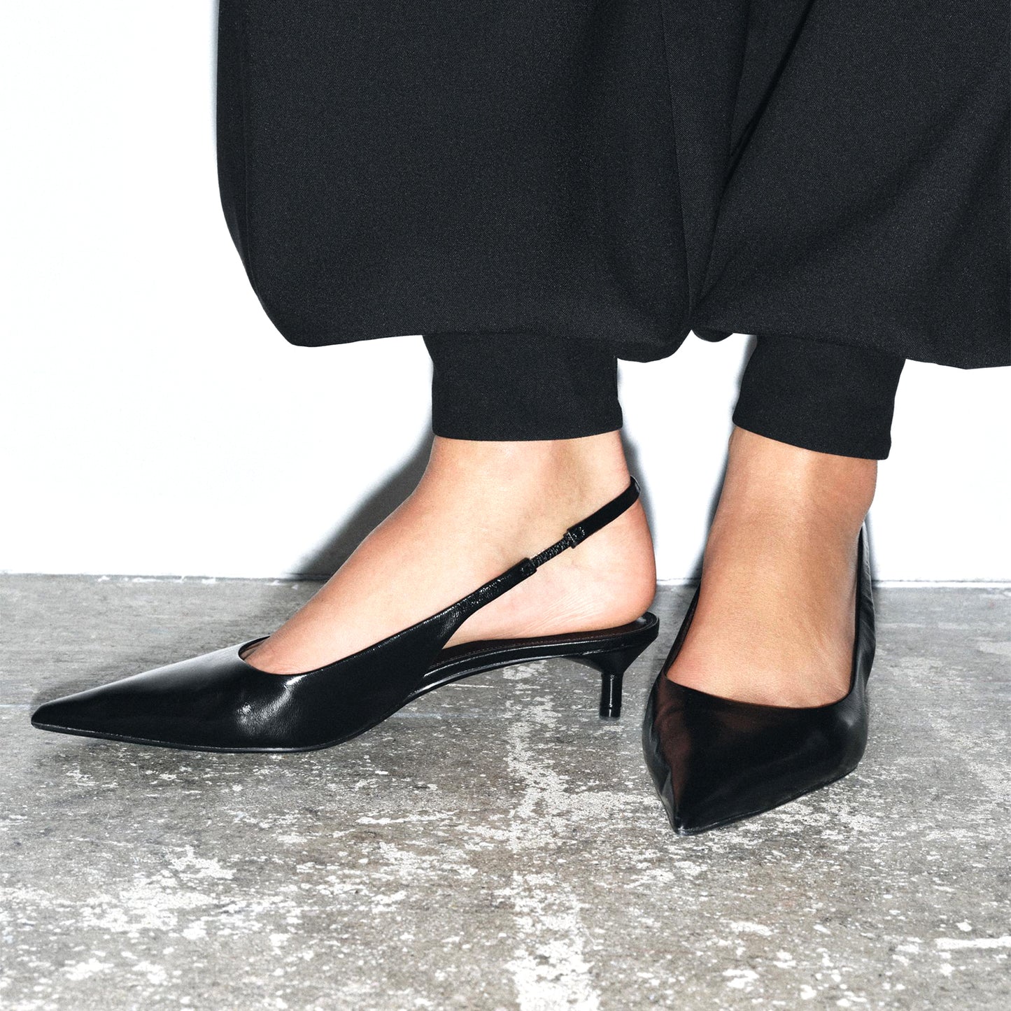 Black Pointed-Toe Elastic Slingback Kitten Heels