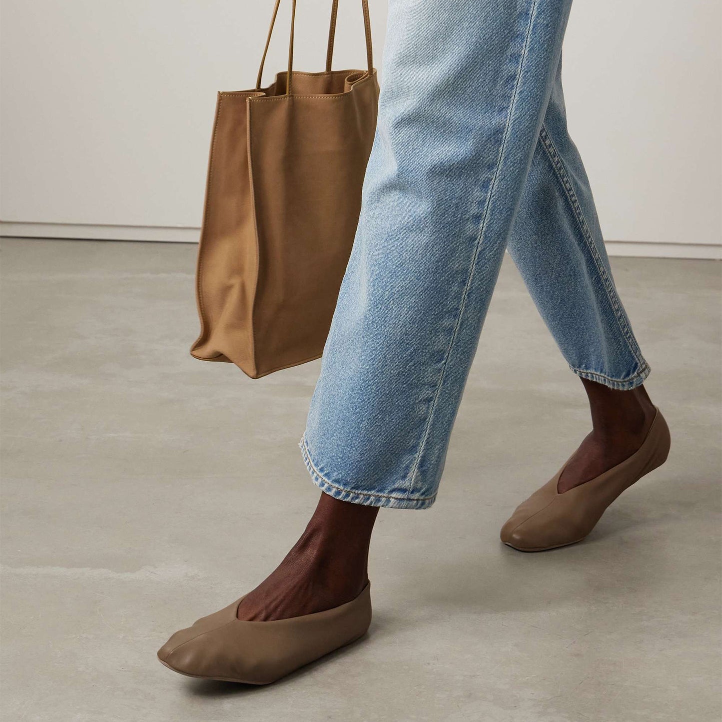 Dark Tan Round-Toe Classic Ballet Simple Flats