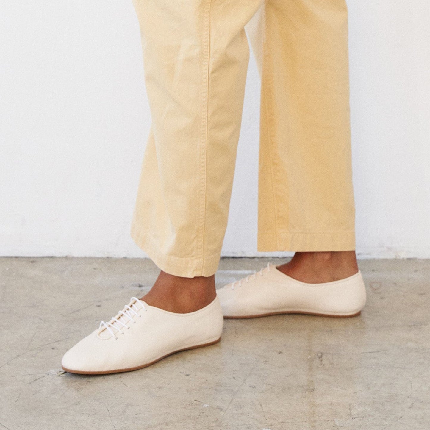 Ivory Square-Toe Lace-Up Chic Slippers Flats