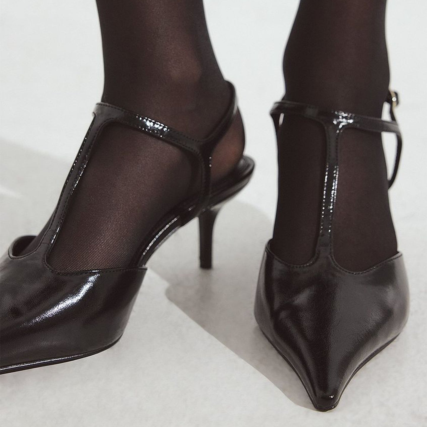 Black Pointed-Toe T-Strap Ankle Strap Kitten Heels Pumps
