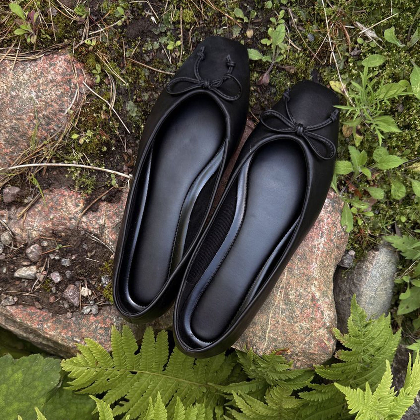 Black Square-Toe Classic Front Bow Detail Ballet Flats