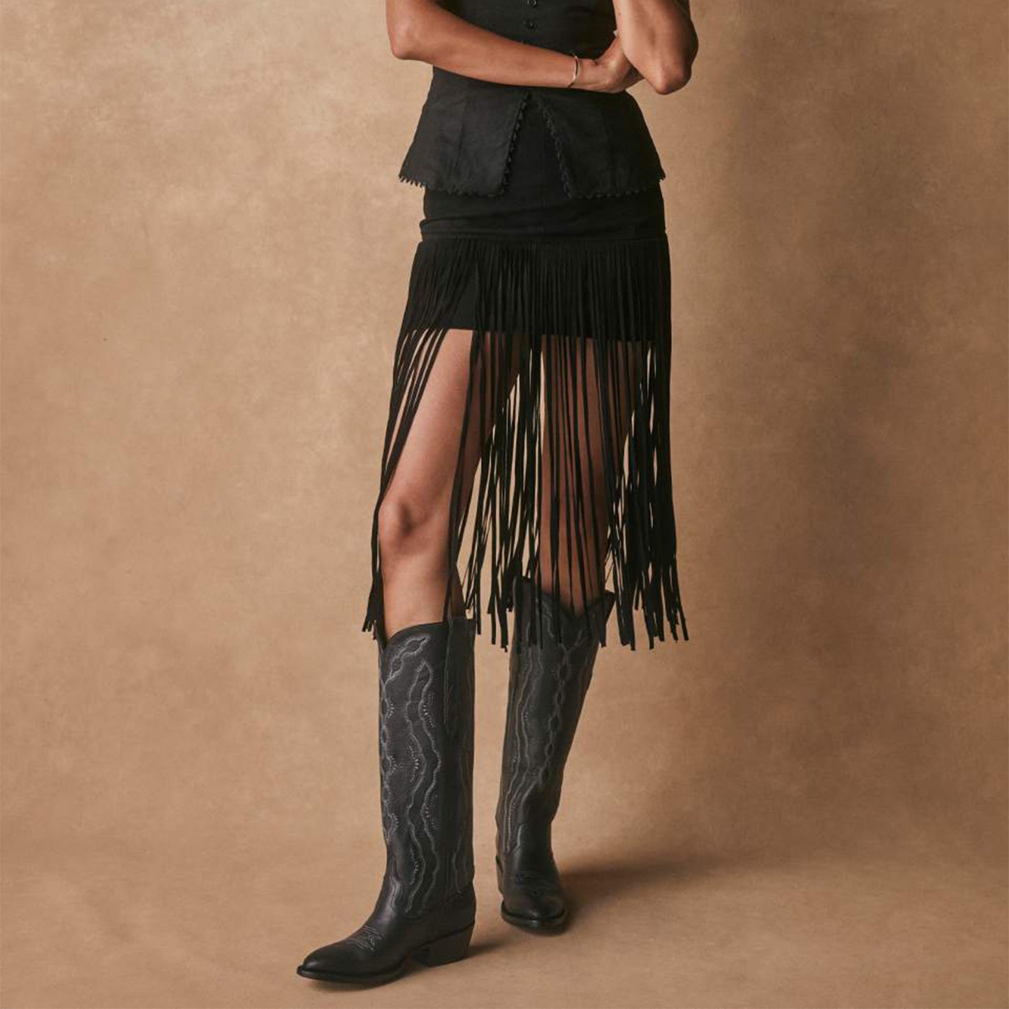Black Round-Toe Classic Embroidery Wide Calf Knee High Tall Cowgirl Boots