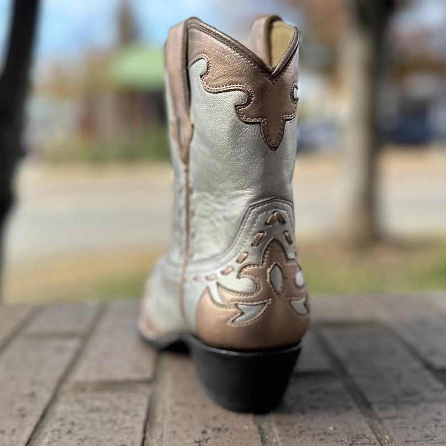 Contrast Silver And Rose Gold Snip-Toe Running Stitch Ankle Cowgirl Boots