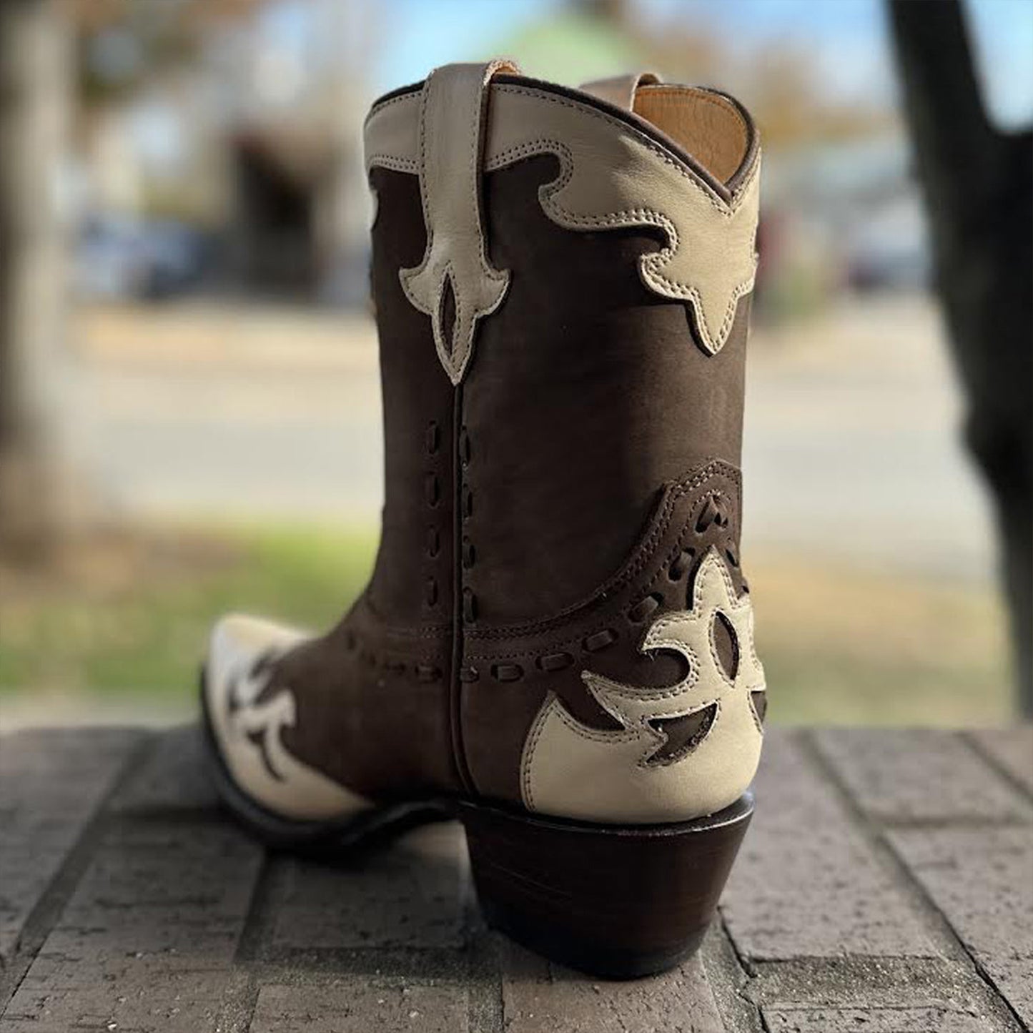 Contrast Coffee And Cream Snip-Toe Running Stitch Ankle Cowgirl Boots