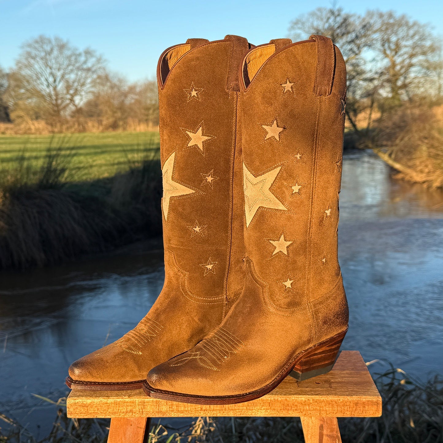 Brown Faux Suede Snip-Toe Chic Stars Inlay Mid Calf Cowgirl Boots