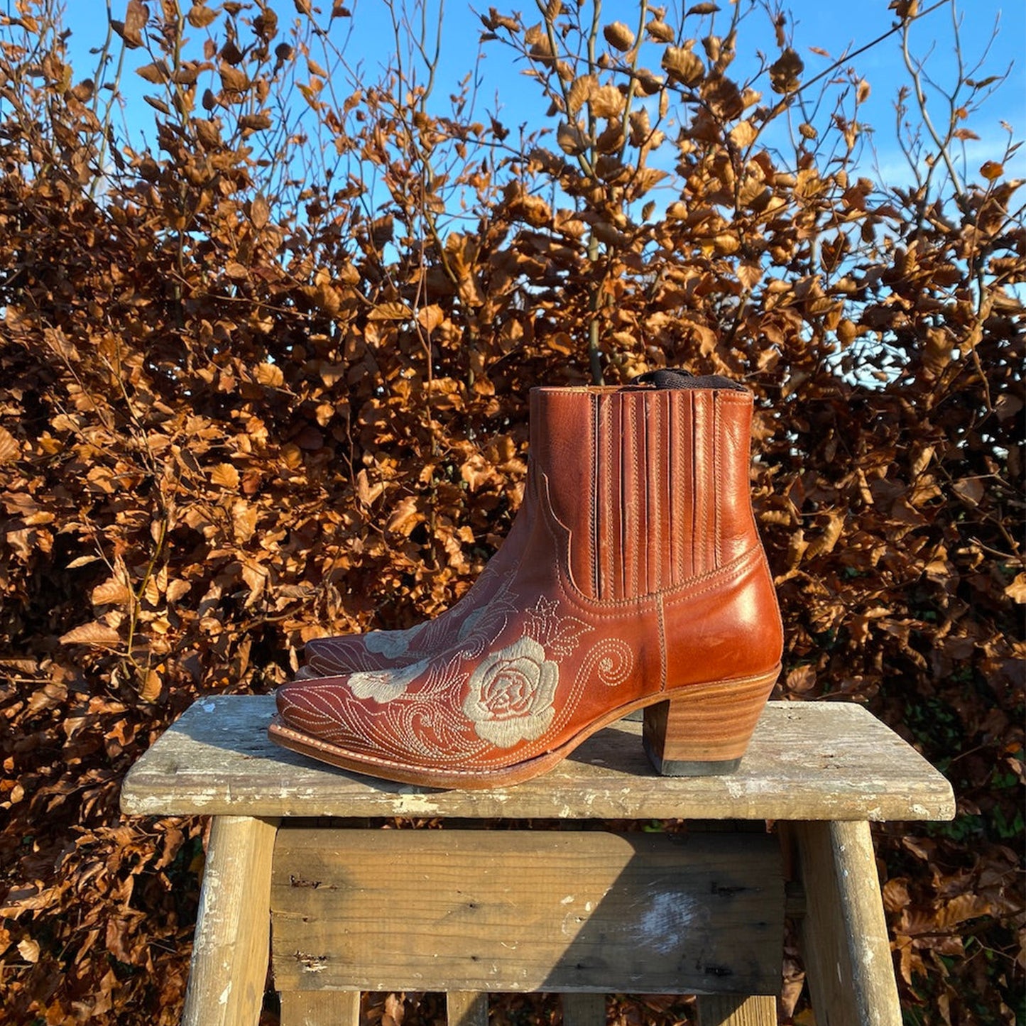 Brown Snip-Toe Front Flowers Embroidery Ankle Cowgirl Boots