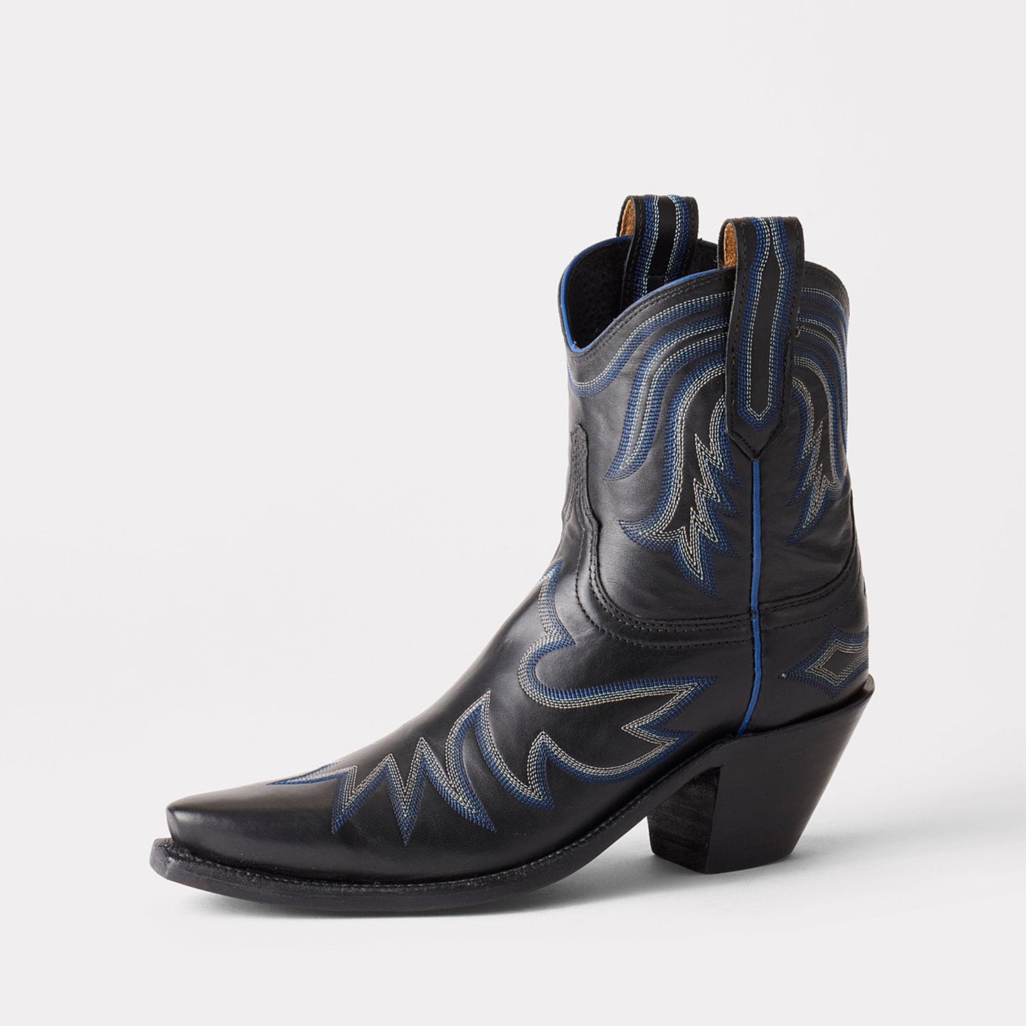 Black Snip-Toe Delicate Embroidery Western Ankle Cowgirl Boots