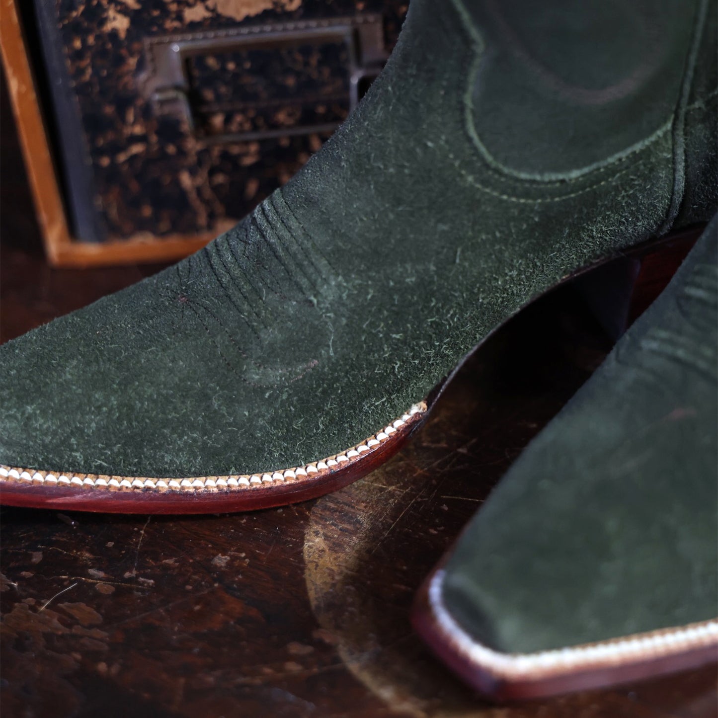 Green Faux Suede Snip-Toe Chic Embroidery Mid Calf Cowgirl Boots