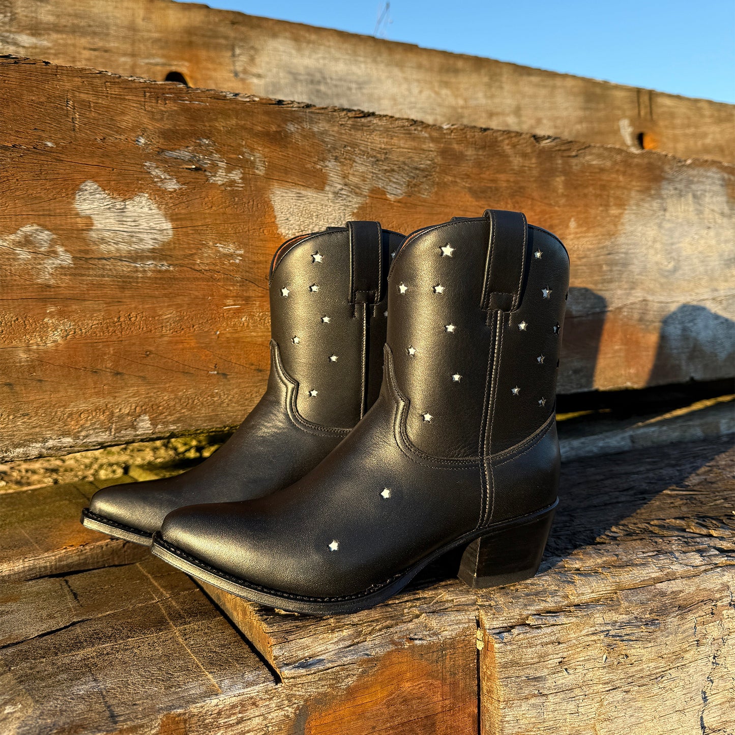 Black Snip-Toe Little Stars Inlays Ankle Cowgirl Boots