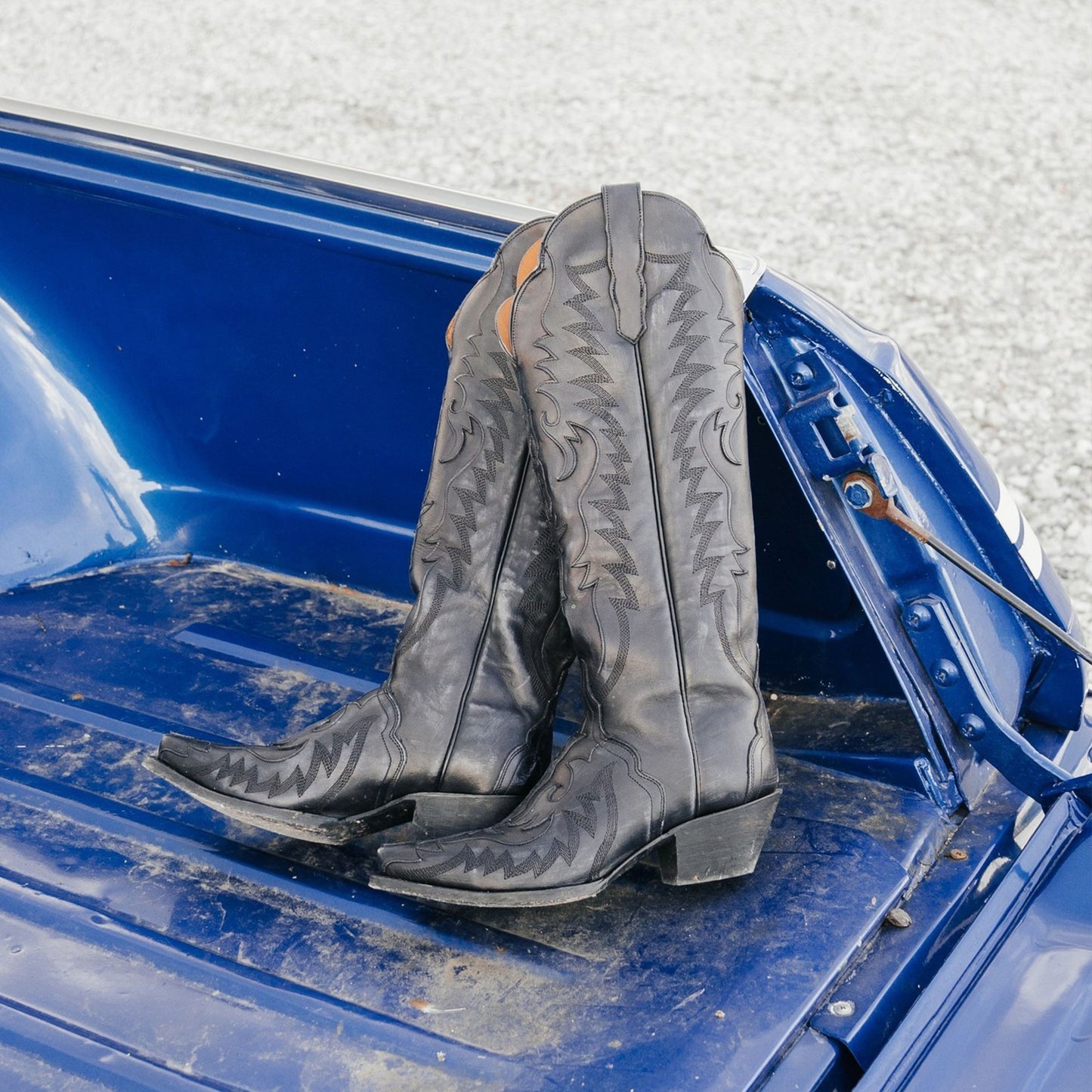 Black Snip-Toe Chic Embroidery And Appliques Wide Calf Knee High Cowgirl Boots