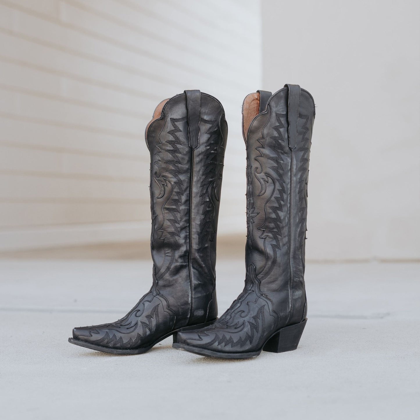 Black Snip-Toe Chic Embroidery And Appliques Wide Calf Knee High Cowgirl Boots
