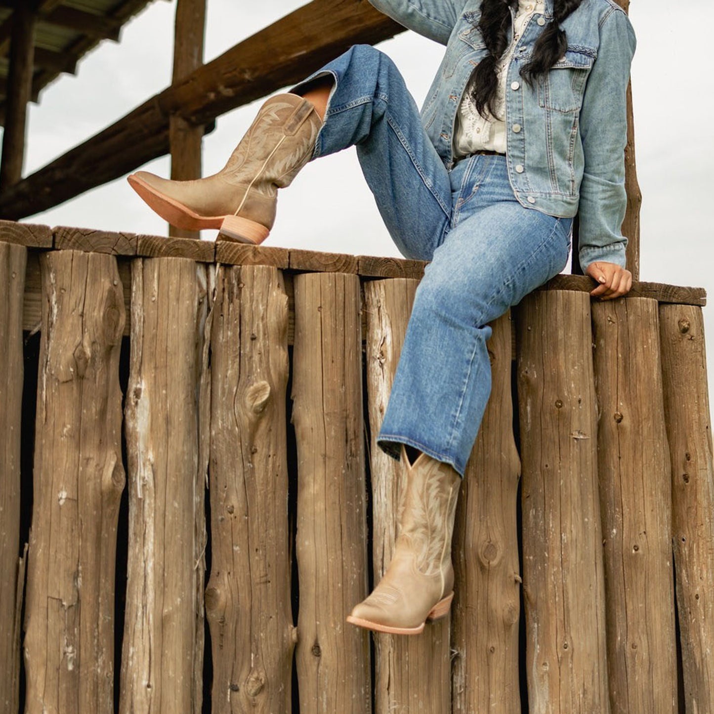 Taupe Snip-Toe Classic Embroidery Simple Mid Calf Cowgirl Boots