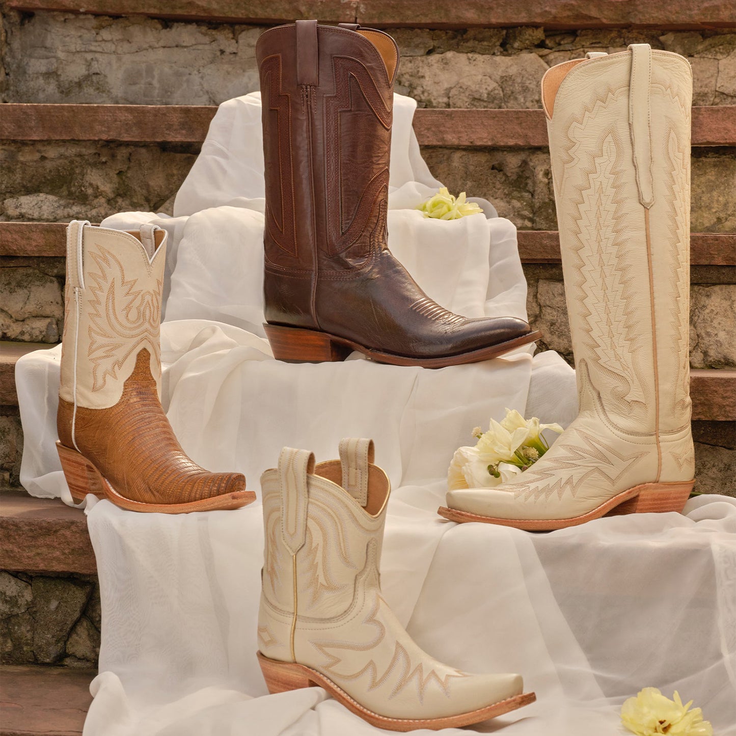 Cream Snip-Toe Delicate Embroidery Western Ankle Cowgirl Boots