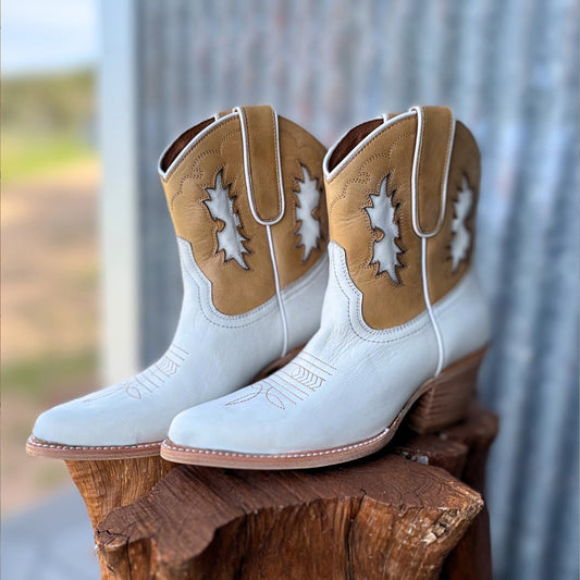 Contrast Beige and Khaki Pointed-Toe Inlay Ankle Cowgirl Boots