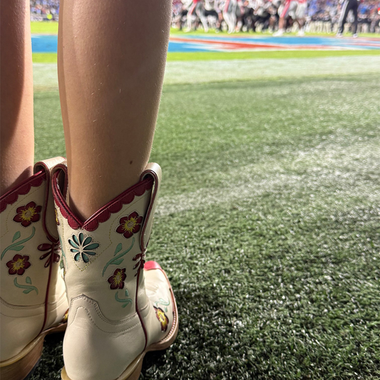 Cream Snip-Toe Flowers Inlay Stamen Embroidery Ankle Cowgirl Boots